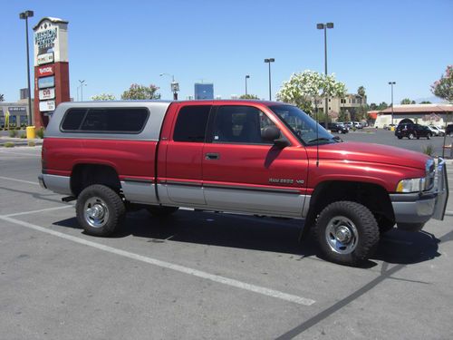 Dodge ram 2500 v10 4 x 4