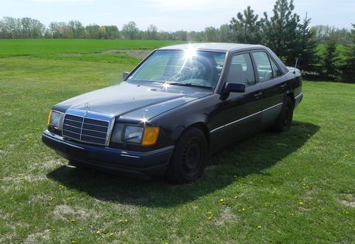 1990 mercedes-benz 300e, awd, 147k, 3.0,