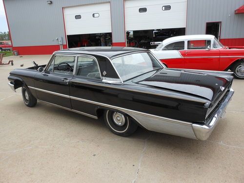 1961 Ford Fairlane, image 4