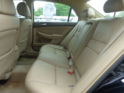 2004 Honda Accord EX Sedan 4-Door 3.0L, image 10