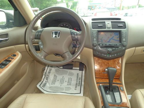 2004 Honda Accord EX Sedan 4-Door 3.0L, image 15