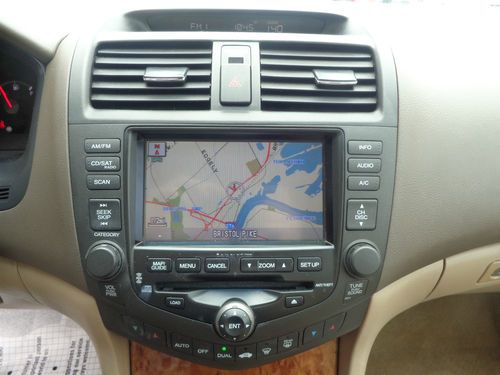 2004 Honda Accord EX Sedan 4-Door 3.0L, image 19