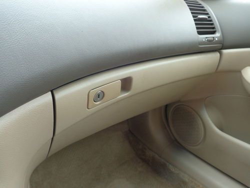 2004 Honda Accord EX Sedan 4-Door 3.0L, image 20