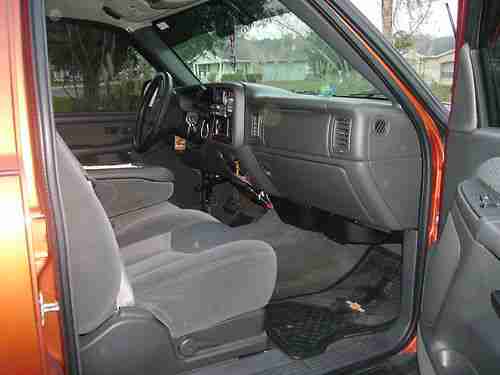 2004 Chevy avalanche, four door, orange,, image 11