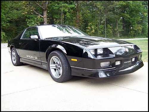 1987 chevrolet camaro iroc z28  5.7l triple black