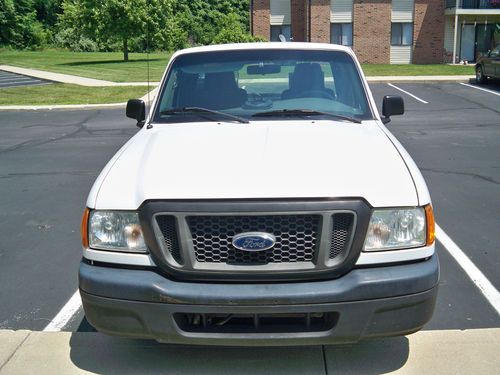 White 2005 ford ranger xl standard cab pickup 2-door 3.0l