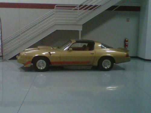 1980 z28 camaro, t-tops,