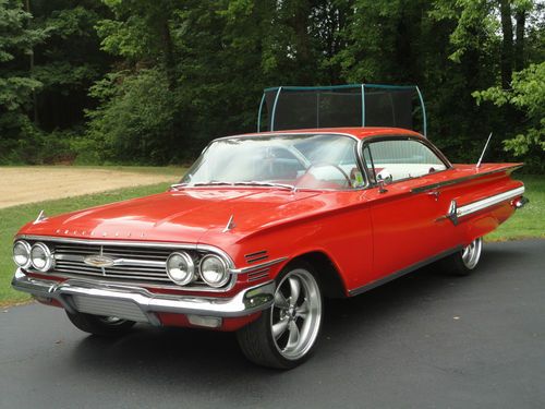 1960 chevrolet impala hardtop 2-door v8