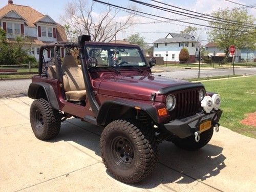 2001 jeep wrangler sport 4.0l 5 speed custom mint must see....139k