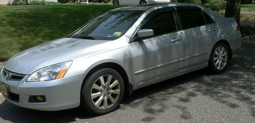 2006 honda accord ex-l, v6, 82,000 miles, premium sound, iphone integration