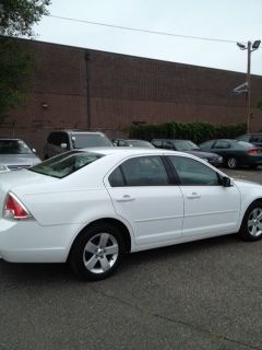 2006 Ford Fusion SE Sedan 4-Door 2.3L, image 6