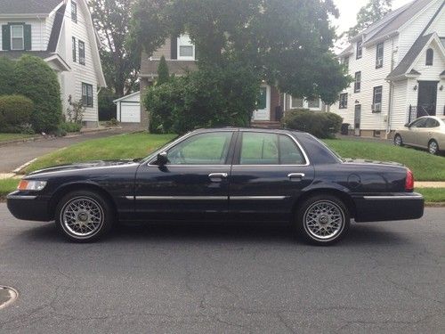 2000 mercury grand marquis gs 25k miles garaged kept original owner