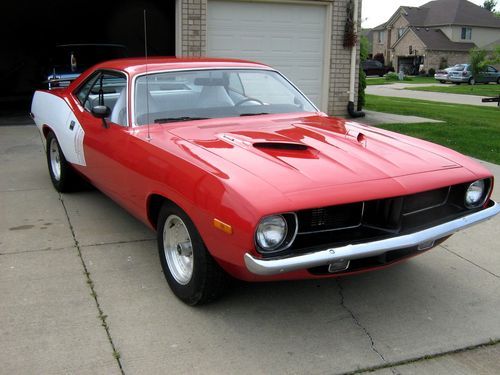 Beautiful red 1974 "cuda" - 440 v8 big block- go wing- one stunning looking cuda