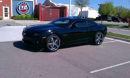 2010 chevrolet camaro ss coupe 2-door 6.2l