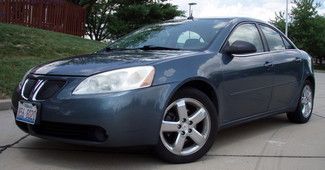 Loaded v6 cold air moonroof chrome wheels 2 owner great condition make offer