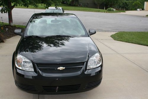 2010 Chevrolet Cobalt LS Coupe 2-Door 2.2L, Automatic, 8,100 Miles!, US $11,200.00, image 3