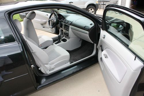 2010 Chevrolet Cobalt LS Coupe 2-Door 2.2L, Automatic, 8,100 Miles!, US $11,200.00, image 9