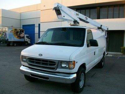 No reserve! bucket van. 28ft lift. everything works! landscaping. maintenance.