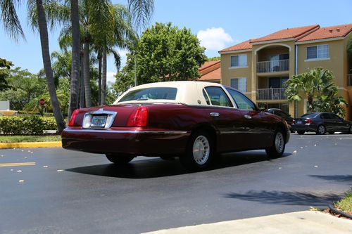 2000 lincoln town car base limousine 4-door 4.6l