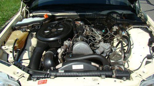1982 mercedes-benz 300sd base sedan 4-door 3.0l