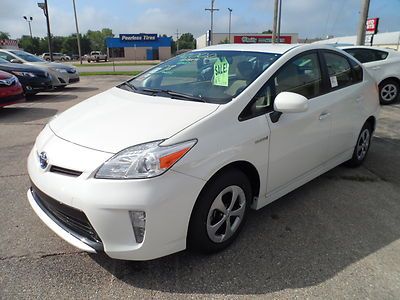 Hail sale new toyota prius model 2, small dents big savings