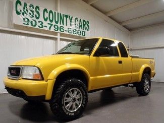 2002 gmc sonoma sls zr2 extended cab 4x4 automatic power windows  132,705 miles