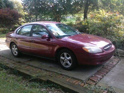 2002 ford taurus se