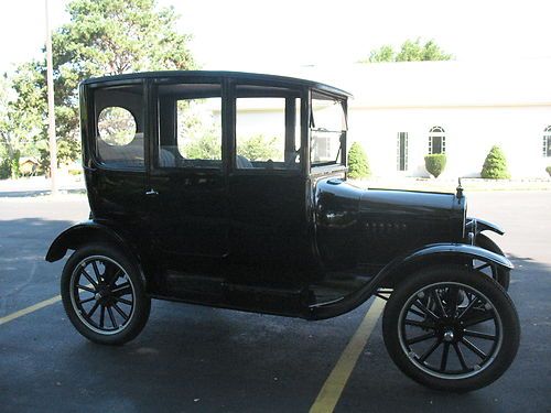 1921 model t ford  center door