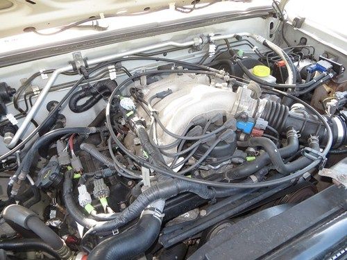 SE 4X4 SUNROOF COLD AIR MICHELIN TIRES ROCKFORD FOSGATE SOUND!, US $4,850.00, image 24