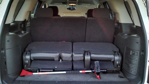 2009 Chevrolet Tahoe LS Sport Utility 4-Door 5.3L, image 3