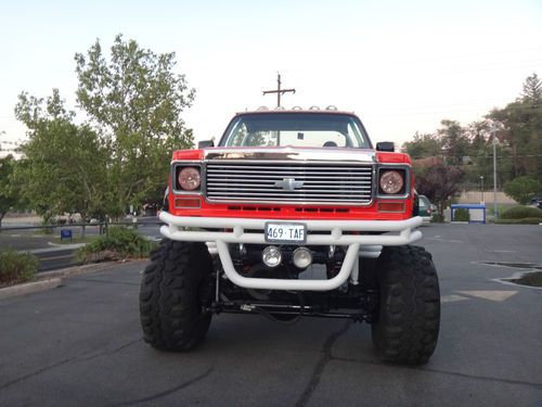 chevrolet blazer monster truck,5 1/2 ton military axel, image 2