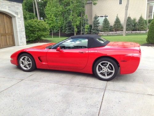 Red, Loaded, Original Owner, 17,500 miles, always kept indoors,, US $21,900.00, image 4