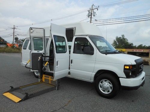 Ford e-250 hi-top handicap van wheelchair lift 5 pass seating transport van 2008