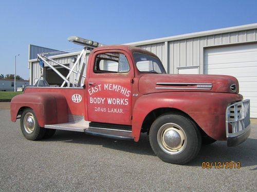 1948 ford f-2 towtruck
