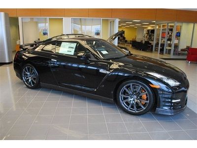 New 2014 nissan gt-r premium edition jet black msrp $100,875