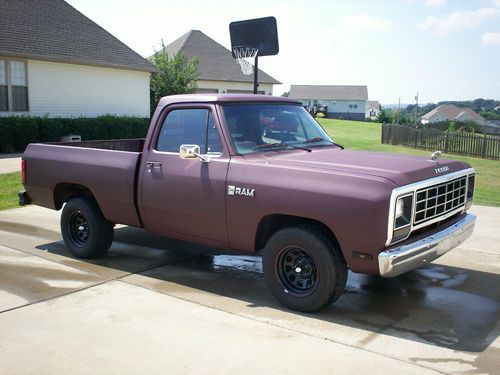1982 dodge ram d150 custom ,built 318 ,4-speed manual ,shortbed ,dailly driver !