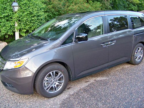 2013 honda odyssey ex-l mini van 5-door 3.5l new demo miles only no reserve