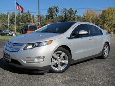 2011 chevrolet volt premium electric navigation heated leather back up camera