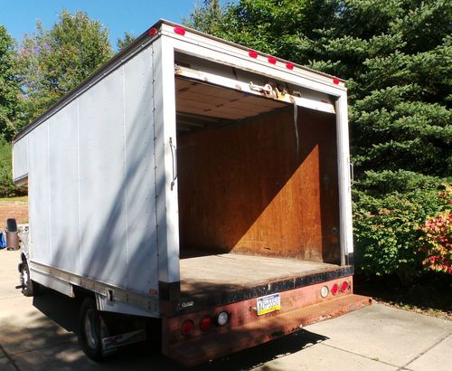 2002 GMC Savana 3500 Box Truck 52K Mileage, image 4