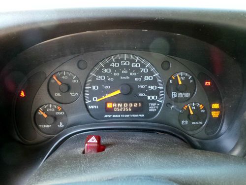 2002 GMC Savana 3500 Box Truck 52K Mileage, image 9