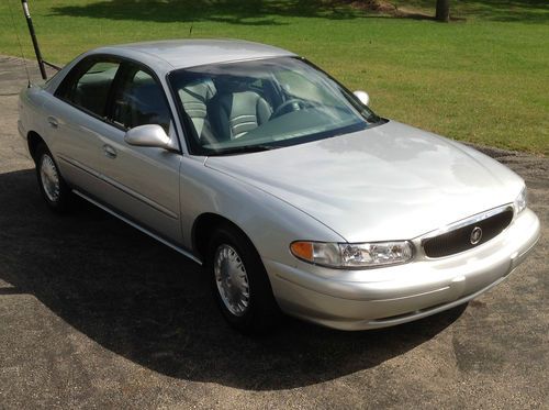 2003 buick century custom sedan 4-door, 33k miles, 3.1 l, silver ext, leather.