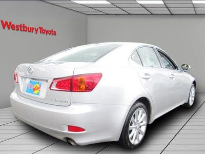 4dr Sport Sd AWD, Moonroof, Leather Heated Seats w/ Memory, NAV, Westbury Toyota, image 4