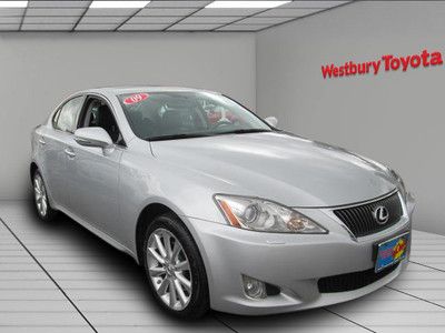 4dr Sport Sd AWD, Moonroof, Leather Heated Seats w/ Memory, NAV, Westbury Toyota, image 5