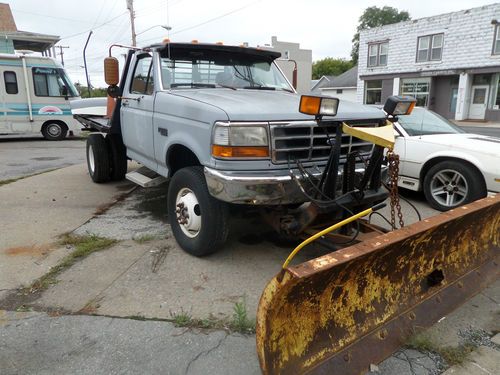 1995 ford f-350 truck with plow