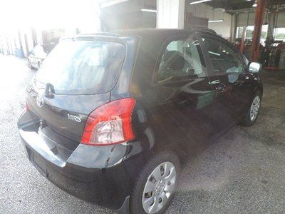 3DR Coupe 1.5L Front Wheel Drive Tires - Front All-Season Wheel Covers A/C, image 3