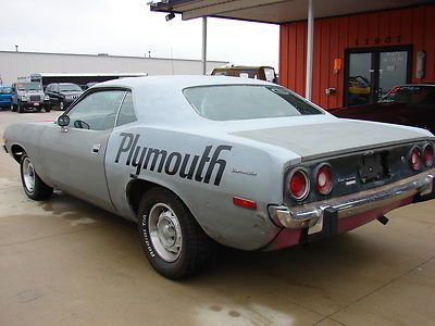 1973 plymouth cuda 3-speed~pwr disc brakes~pwr steering~318v8~project that runs