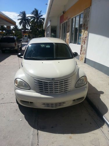 Pt cruiser 2004 **stick shift** , 126 k miles, never went to shop, awesome car