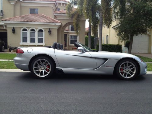 2005 dodge viper srt-10 convertible 2-door 8.3l mamba edition and stereo upgrade