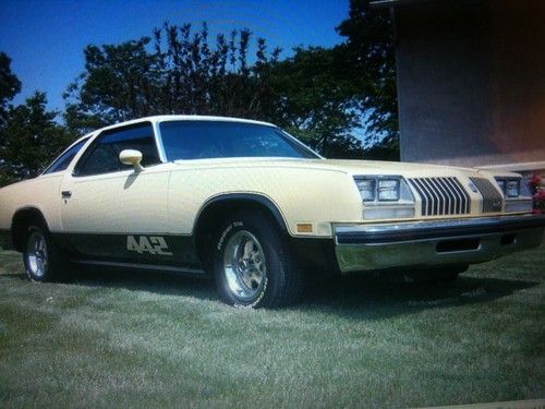 1976 oldsmobile 442 5.7l 350 rocket olds 442 2-door classic