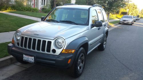 2006 jeep liberty silver low miles bike rack new tires brakes